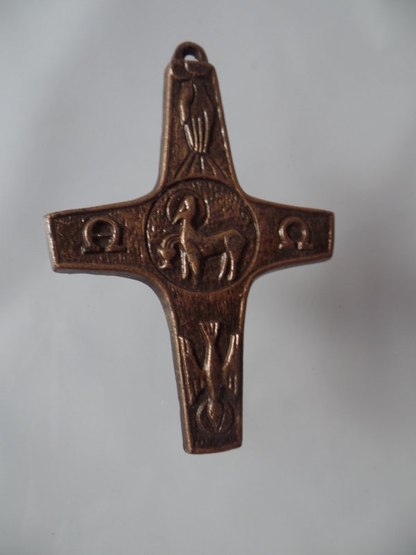 Metallkreuz aus Kunstguss11 cm Christus Lamm Gottes 519 B