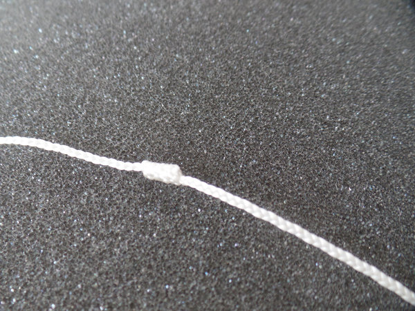 25 m Rosenkranz Schnur 1,5 mm weiß Perlon Nylon Kordel Litze C flach geflochten